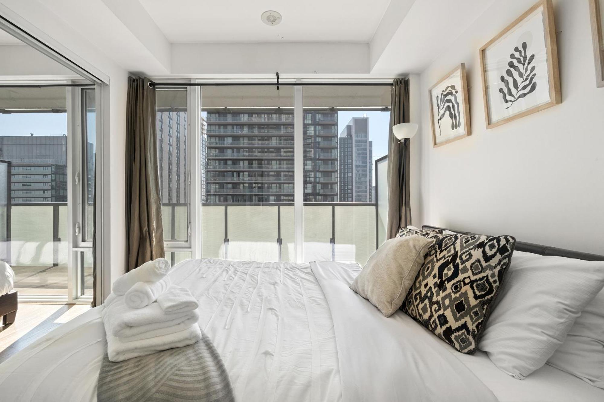 Trendy 1Bedroom Downtown Toronto Condo Extérieur photo