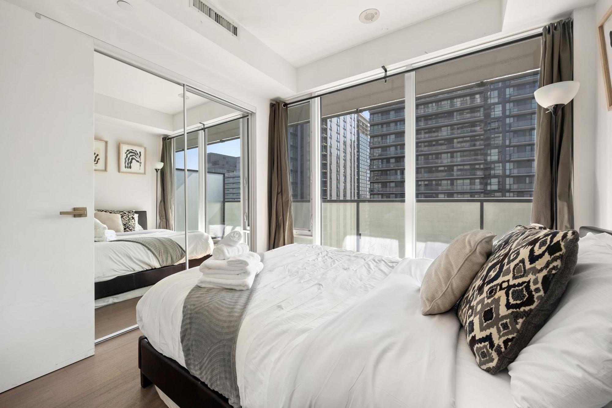 Trendy 1Bedroom Downtown Toronto Condo Extérieur photo